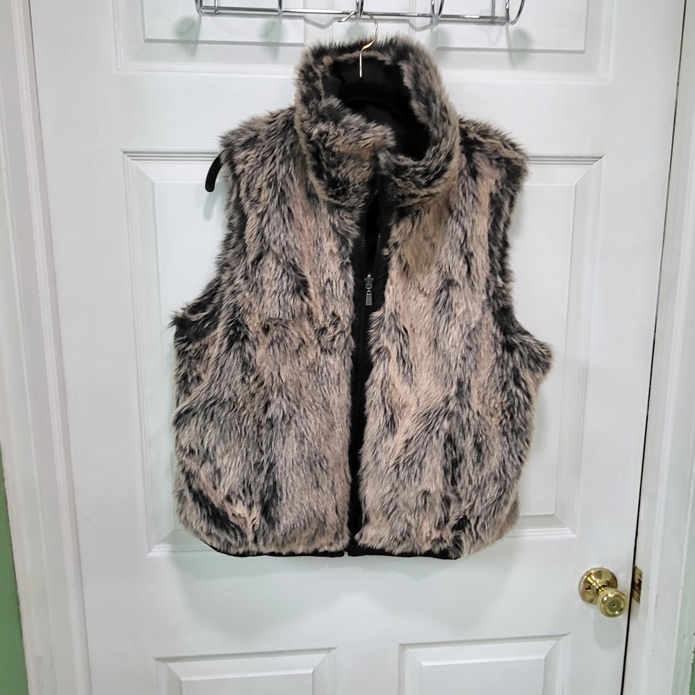 Faded Glory Faux Fur Reversible Vest - Black and Brown